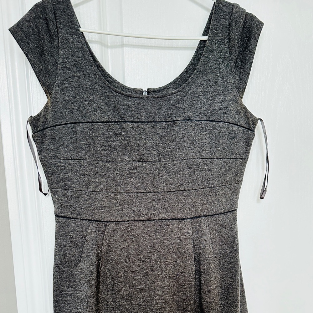 BCBG Maxazaria greydress with pockets